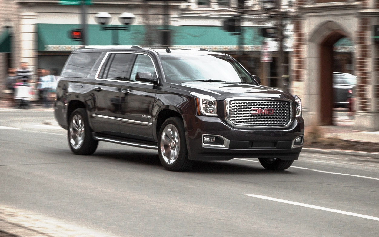 Comparison Gmc Yukon Xl Denali 2017 Vs Chevrolet Suburban Premier 2017 Suv Drive 5674